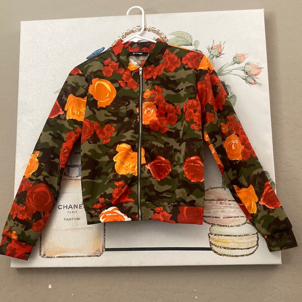 Zip up Jacket